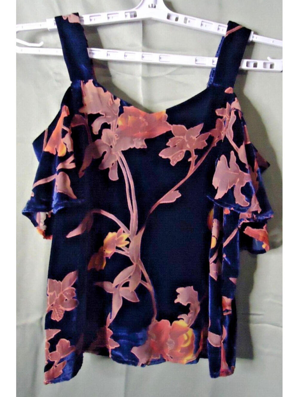 Lucky Brand Crushed Velvet Burn out Floral Cold Shoulder Blouse Med Navy Pink - Picture 9 of 9